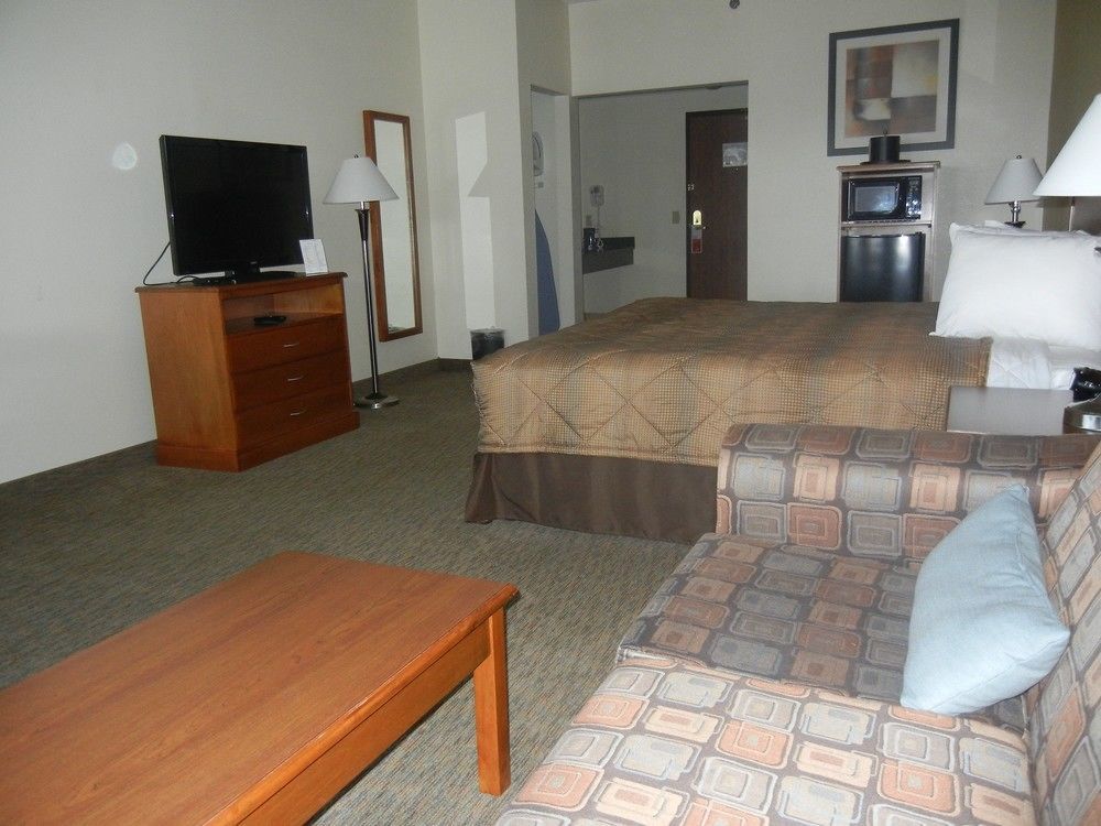 Days Inn By Wyndham Phenix City Near Fort Moore Esterno foto
